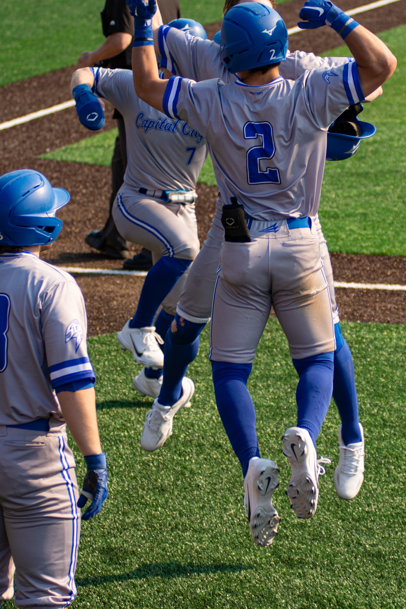 Baseballers earn 13th straight win
